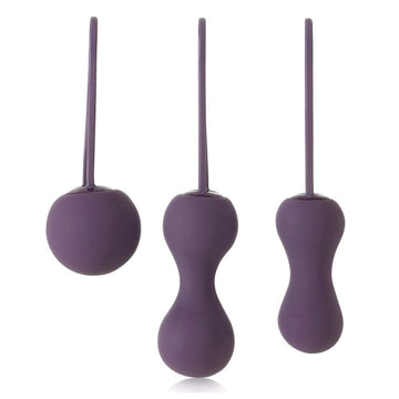 Je Joue Ami Kegel balls in purple, featuring a smooth texture and ergonomic design for pelvic floor exercise.