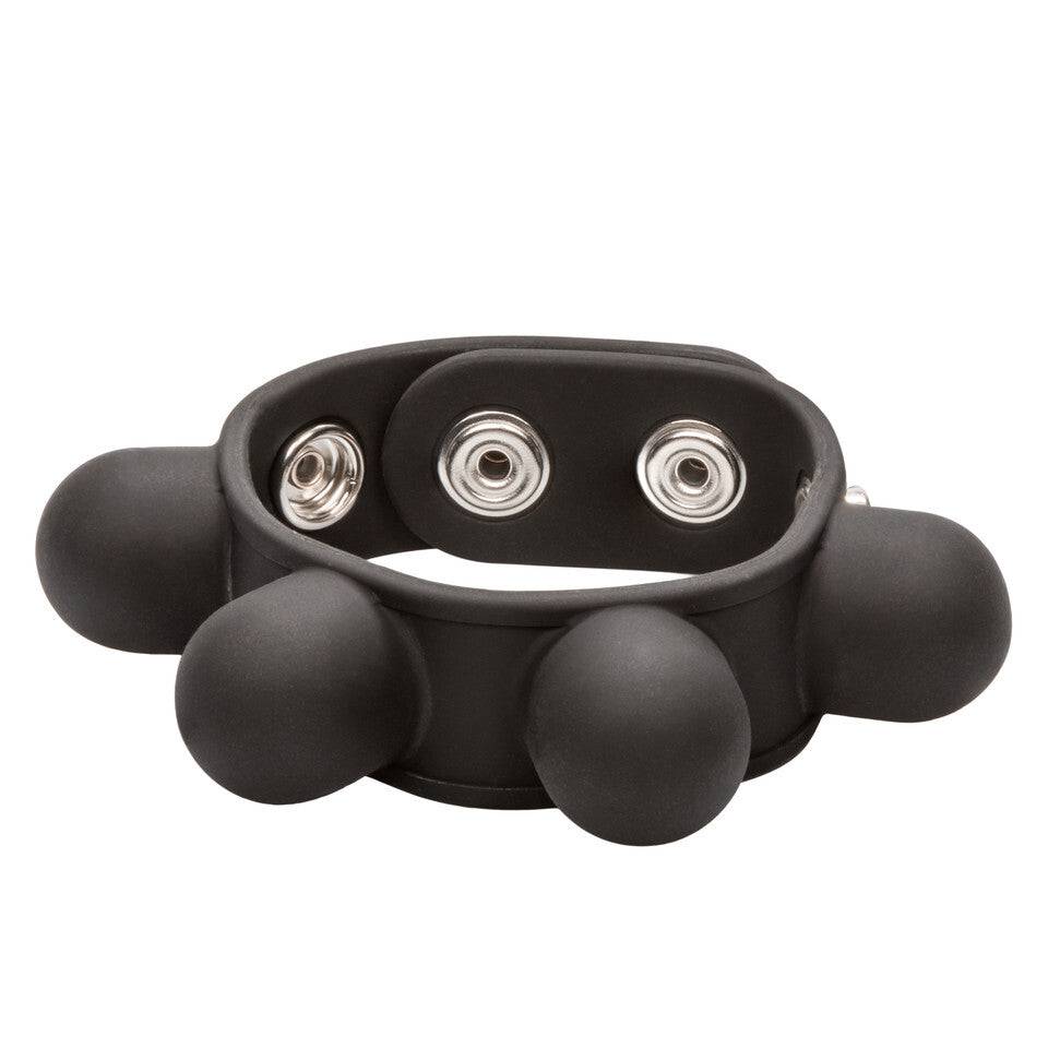 California Exotic Tyngd bollsträckare Cock Ring in sleek black silicone with textured surface for enhanced pleasure.
