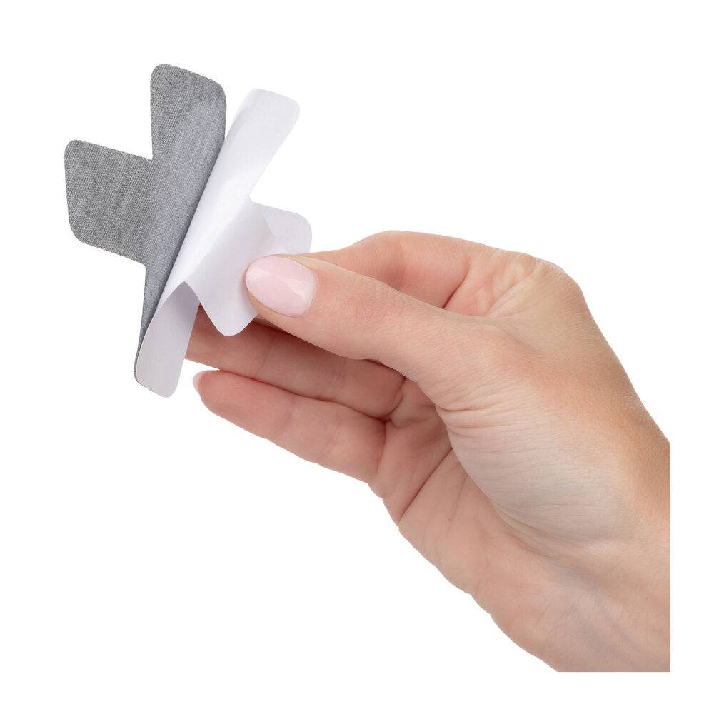 California Exotic Boundless 2 X nipple pasties with a sleek design and soft finish, ideal for discreet coverage.