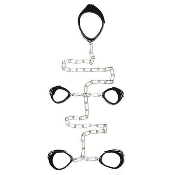 Läderhand- och fotbojor för kvinnor från Rimba, med detaljerat mönster och justerbara spännen.